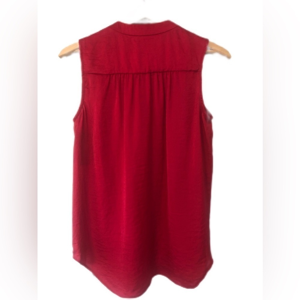 NWT Vince Camuto Small Shell top - Picture 2 of 8